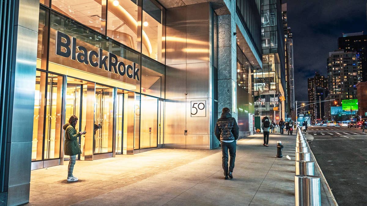 BlackRock shuns the trade Wall Street can’t quit
