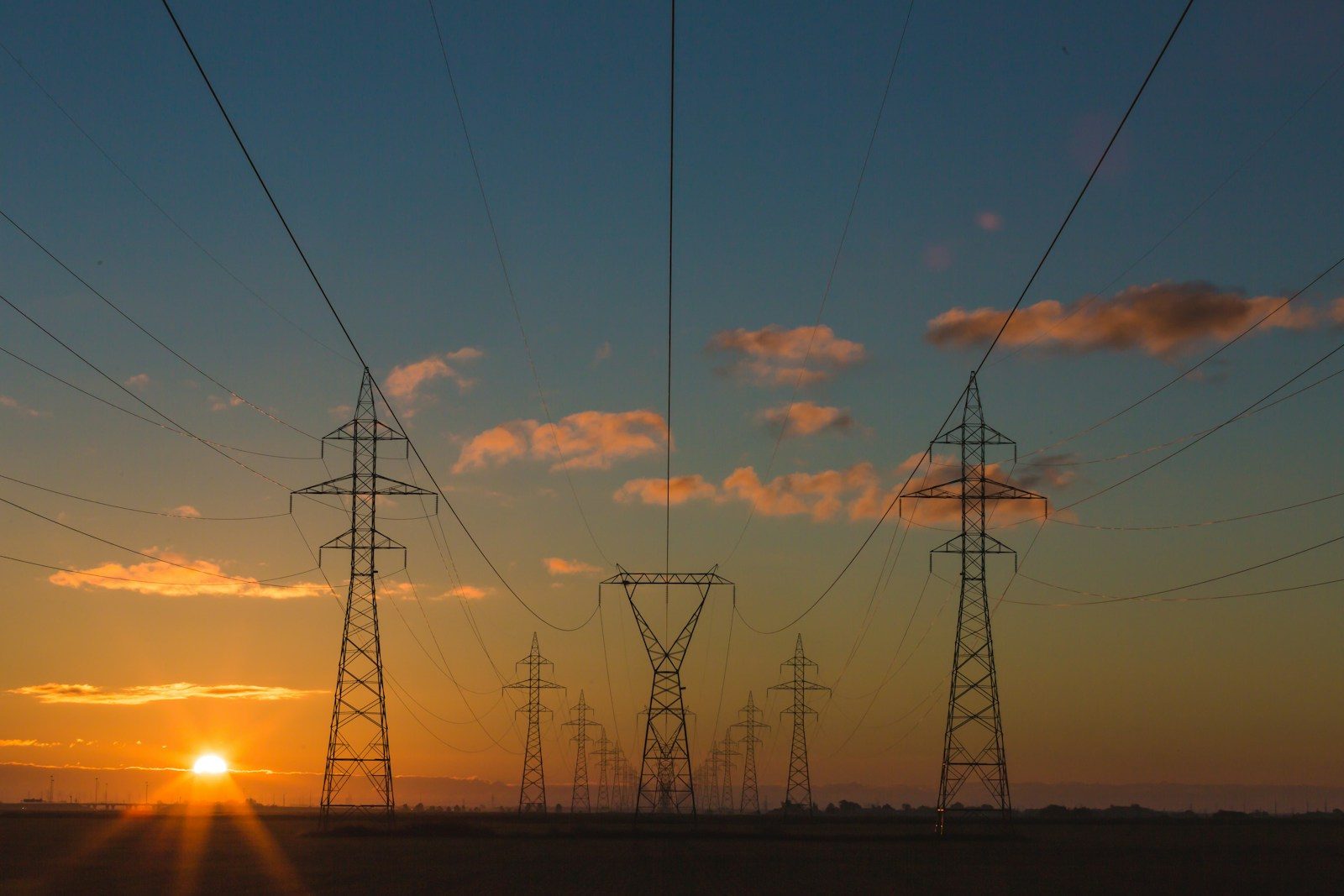 JIJ And ORCA Computing Report on Path to Commercial Quantum Advantage in Energy Optimization