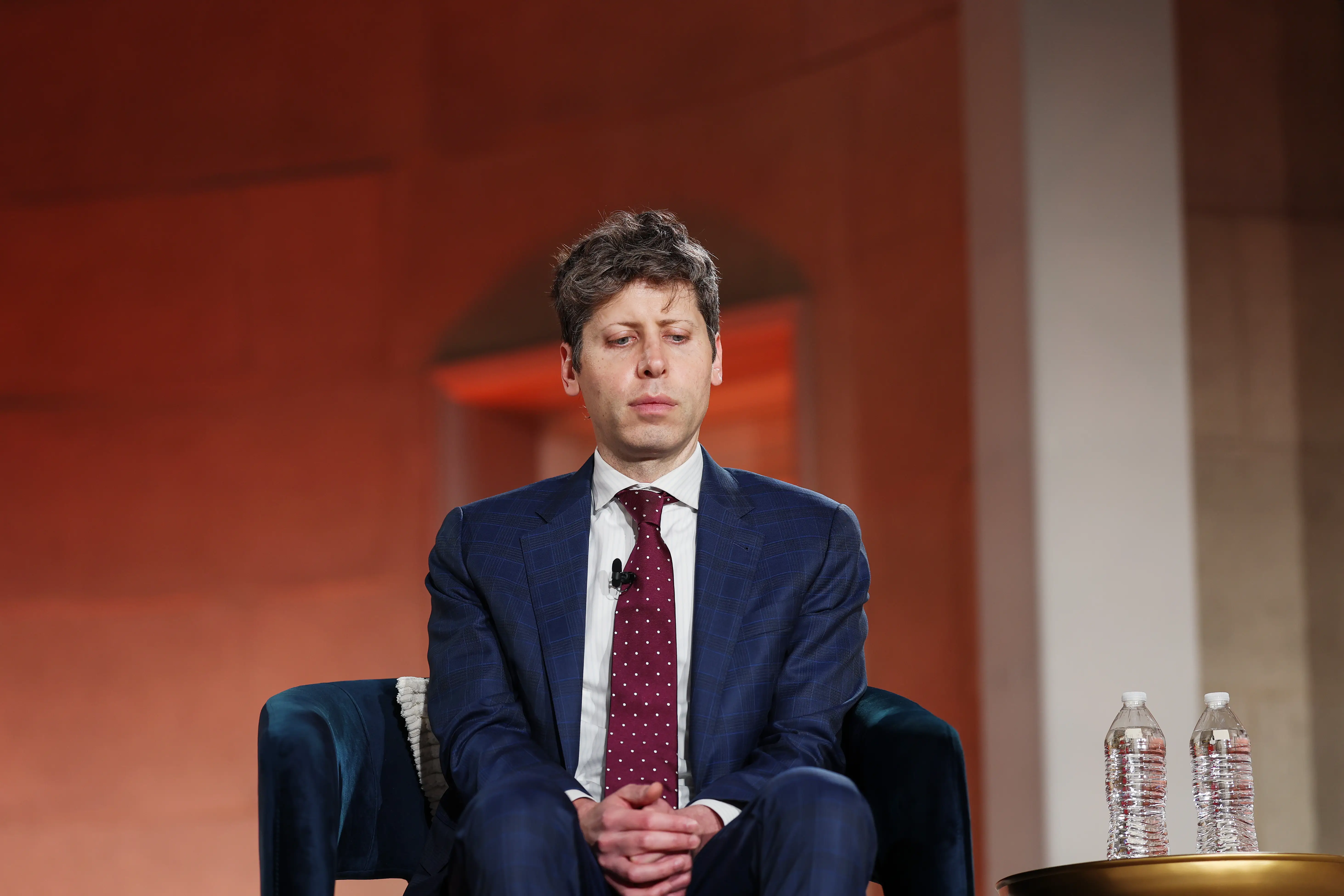 Police arrest suspect after a Molotov cocktail was thrown at Sam Altman's $27 million home