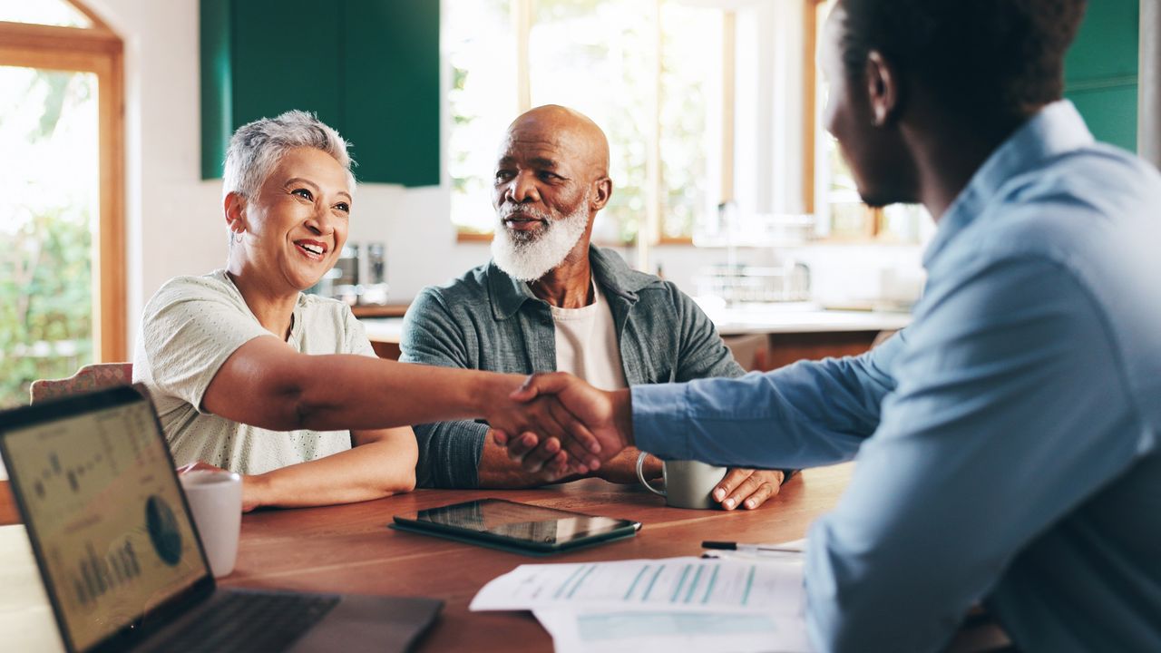 What's the Best Age to Take Social Security? 3 Questions Advisers Should Ask