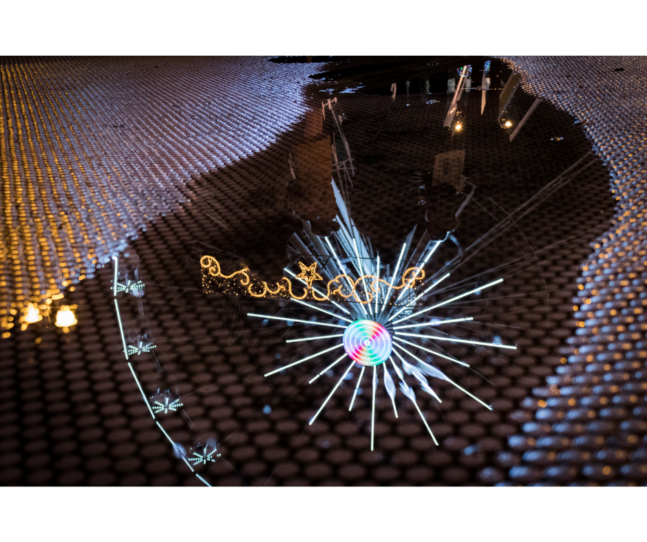 Light-Based System Recalls Past Data Without Training